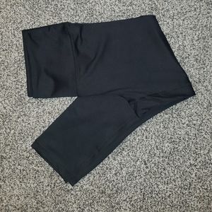 NWOT Velocity crop workout leggings